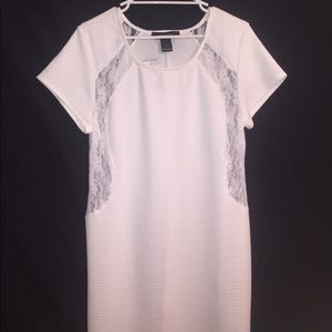 White bodycon dress